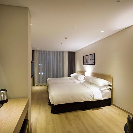 Best Western Haeundae Hotel Busan Bagian luar foto