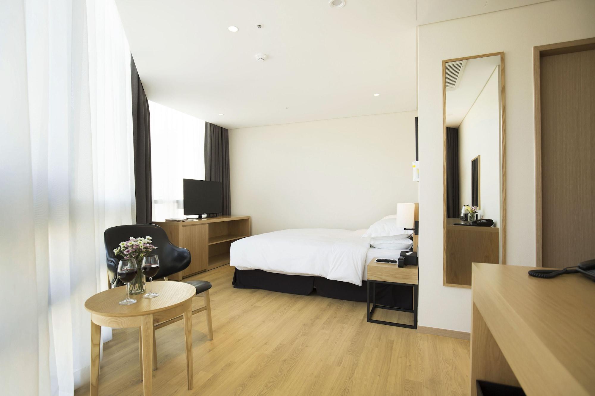 Best Western Haeundae Hotel Busan Bagian luar foto