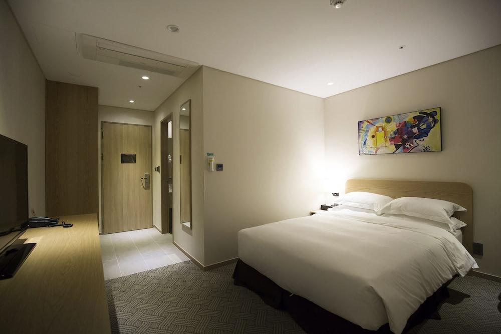Best Western Haeundae Hotel Busan Bagian luar foto