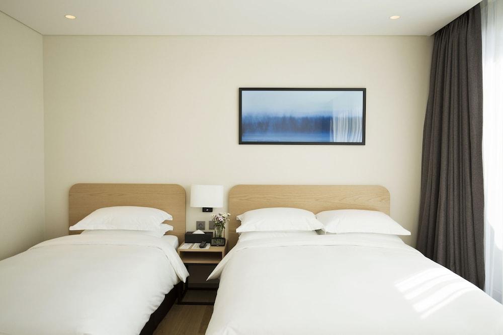 Best Western Haeundae Hotel Busan Bagian luar foto