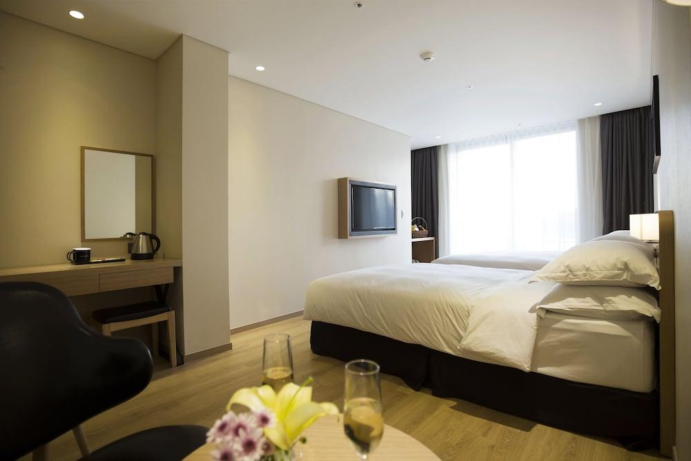 Best Western Haeundae Hotel Busan Bagian luar foto