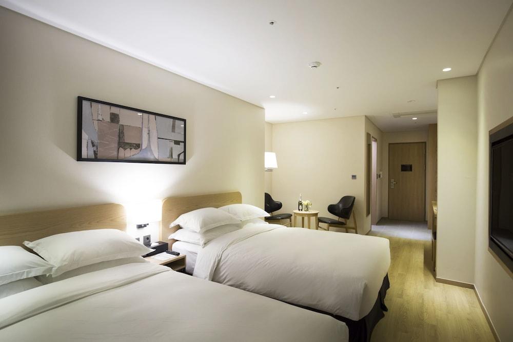 Best Western Haeundae Hotel Busan Bagian luar foto