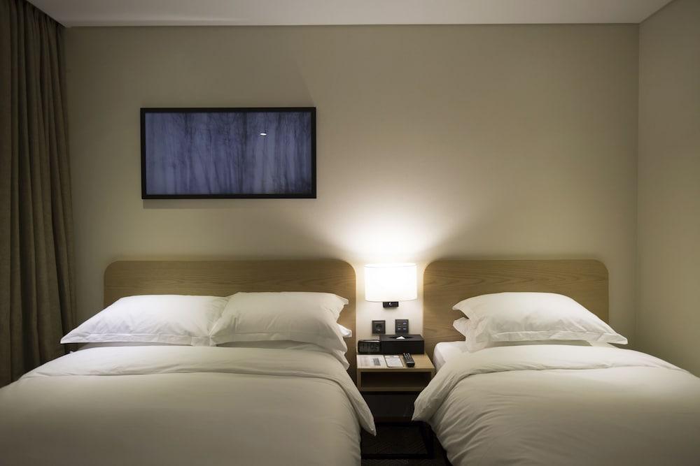 Best Western Haeundae Hotel Busan Bagian luar foto