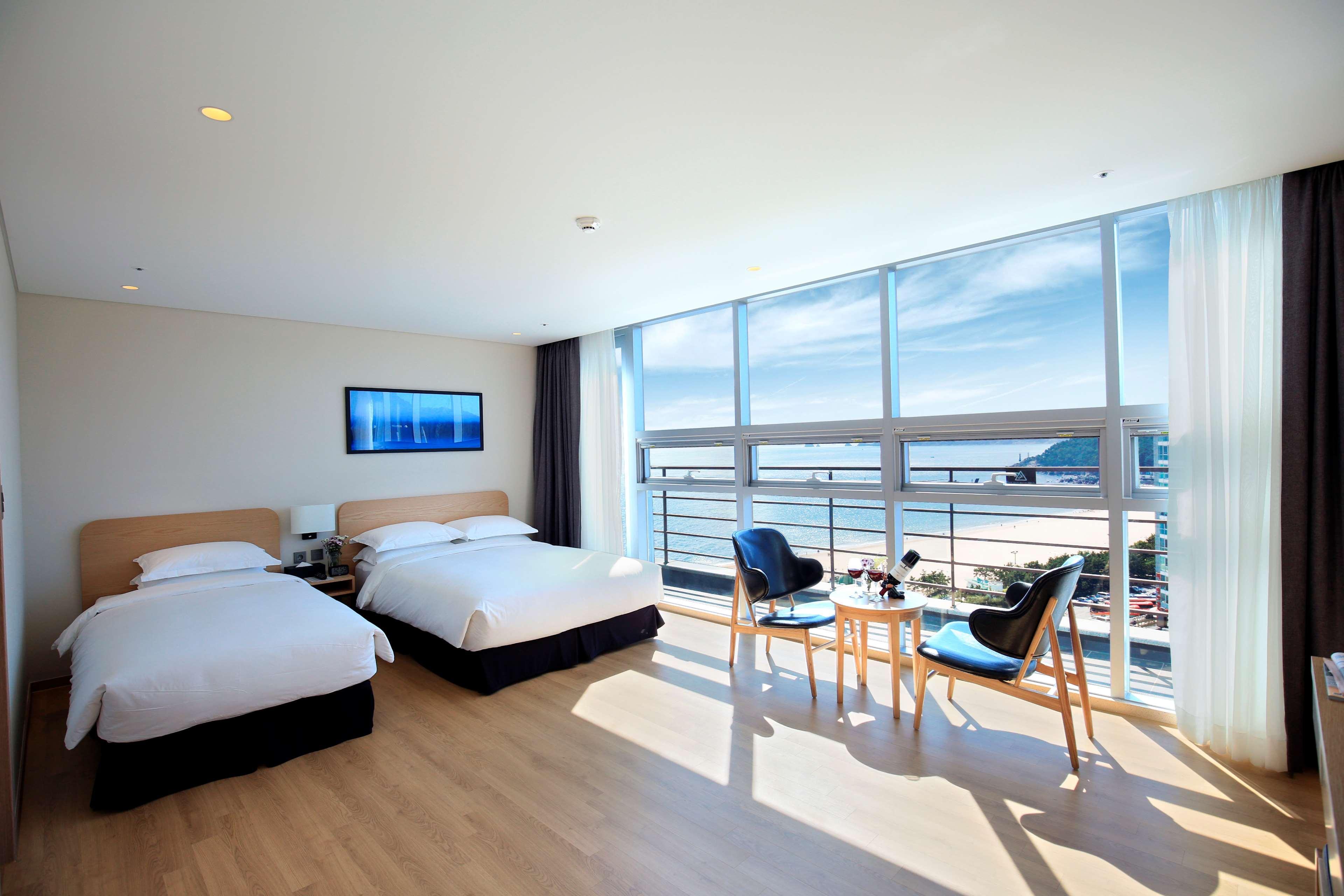 Best Western Haeundae Hotel Busan Bagian luar foto