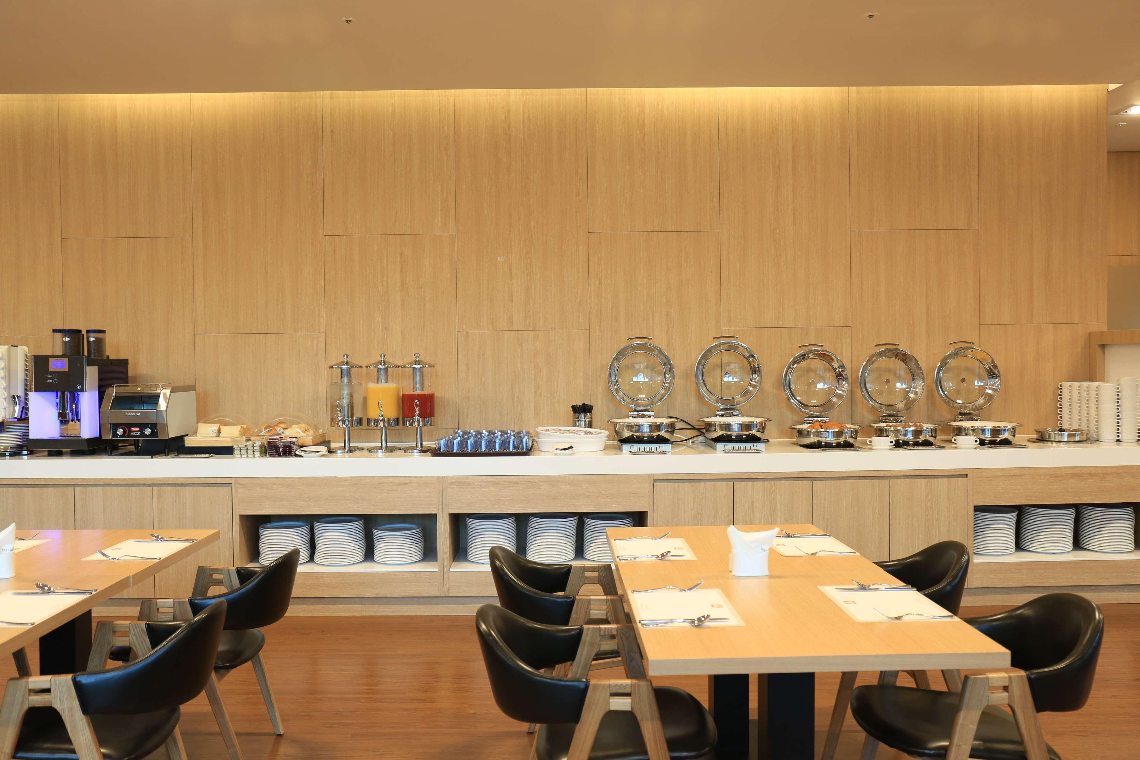 Best Western Haeundae Hotel Busan Bagian luar foto