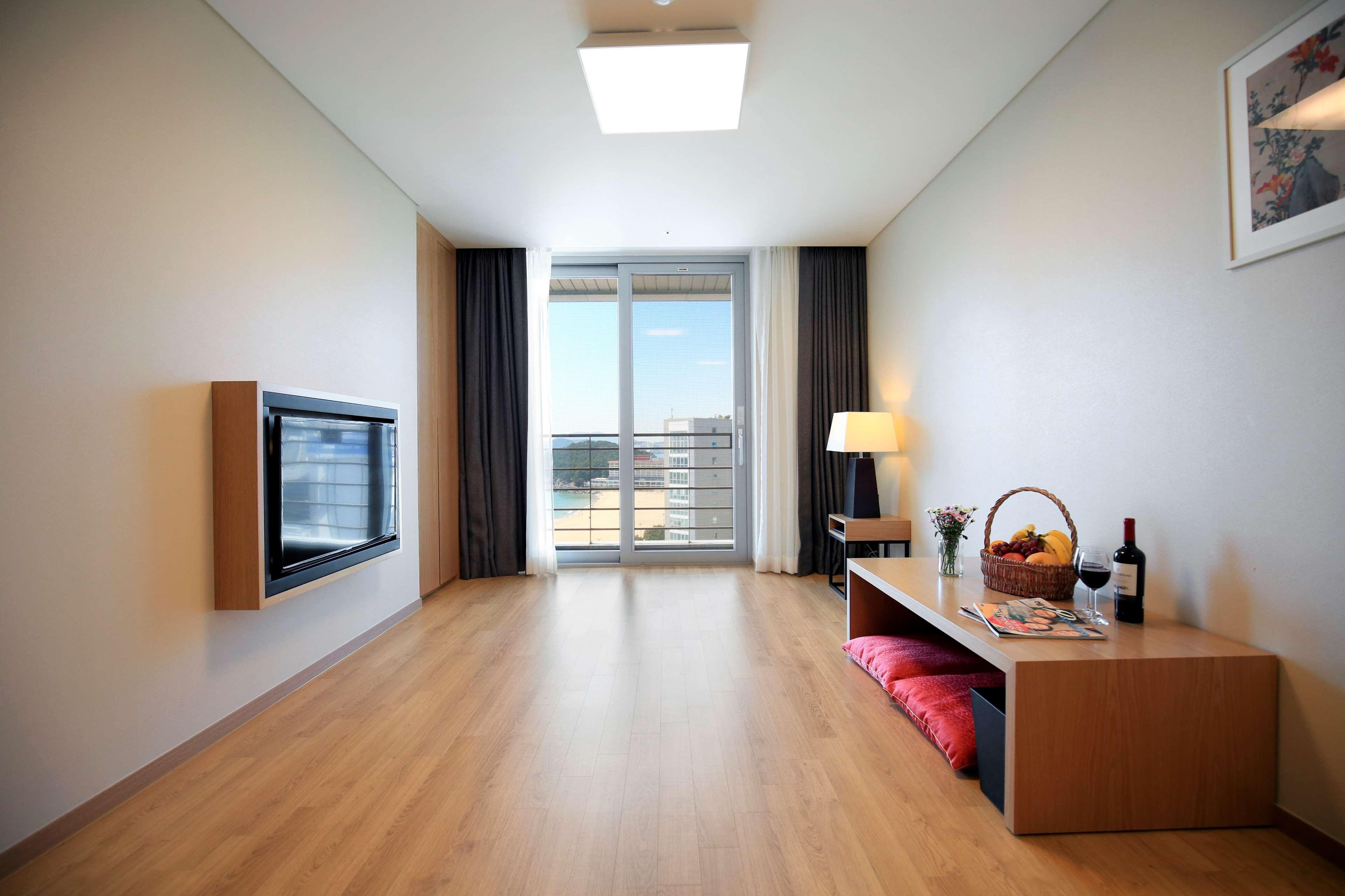 Best Western Haeundae Hotel Busan Bagian luar foto